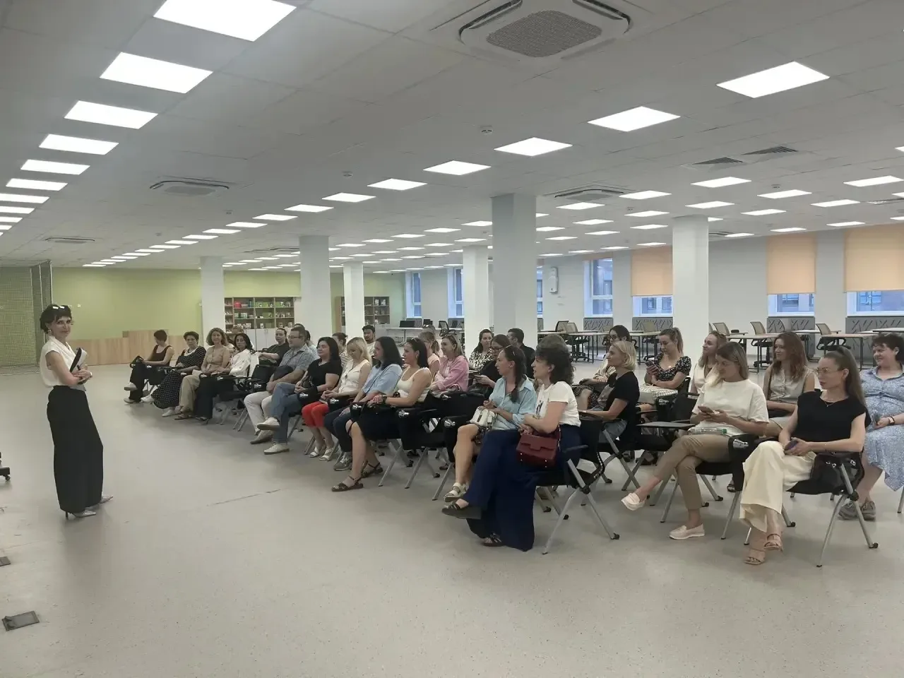 НАШИ #РодительскоеСобрание #КиберУрок #ЦифроваяГрамотность #НачальнаяШкола  Вчера в нашей школе прош
