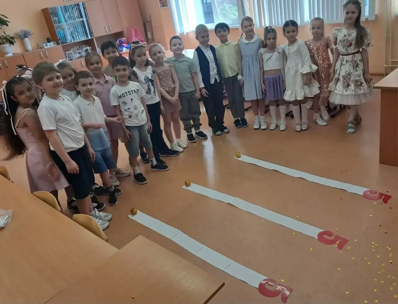 НАШИ #НачальнаяШкола #ПрощаниеС1Классом  🎉 В 1 «З» классе прошёл замечательный и очень весёлый празд