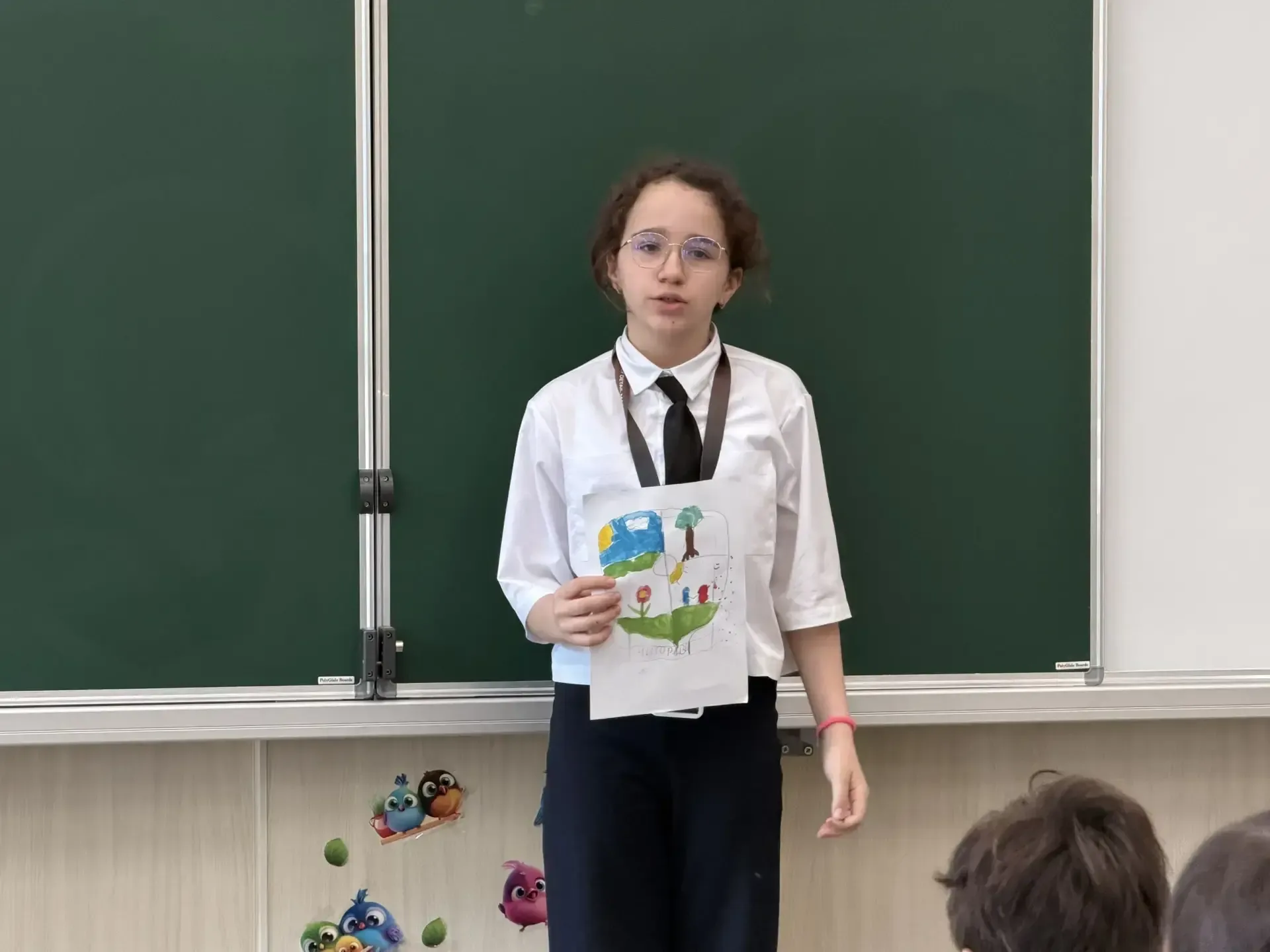 🎨 Наш семейный код в символах! 🏡🛡️  В преддверии Дня семьи 3П класс провел уникальный арт-проект! ✨ 