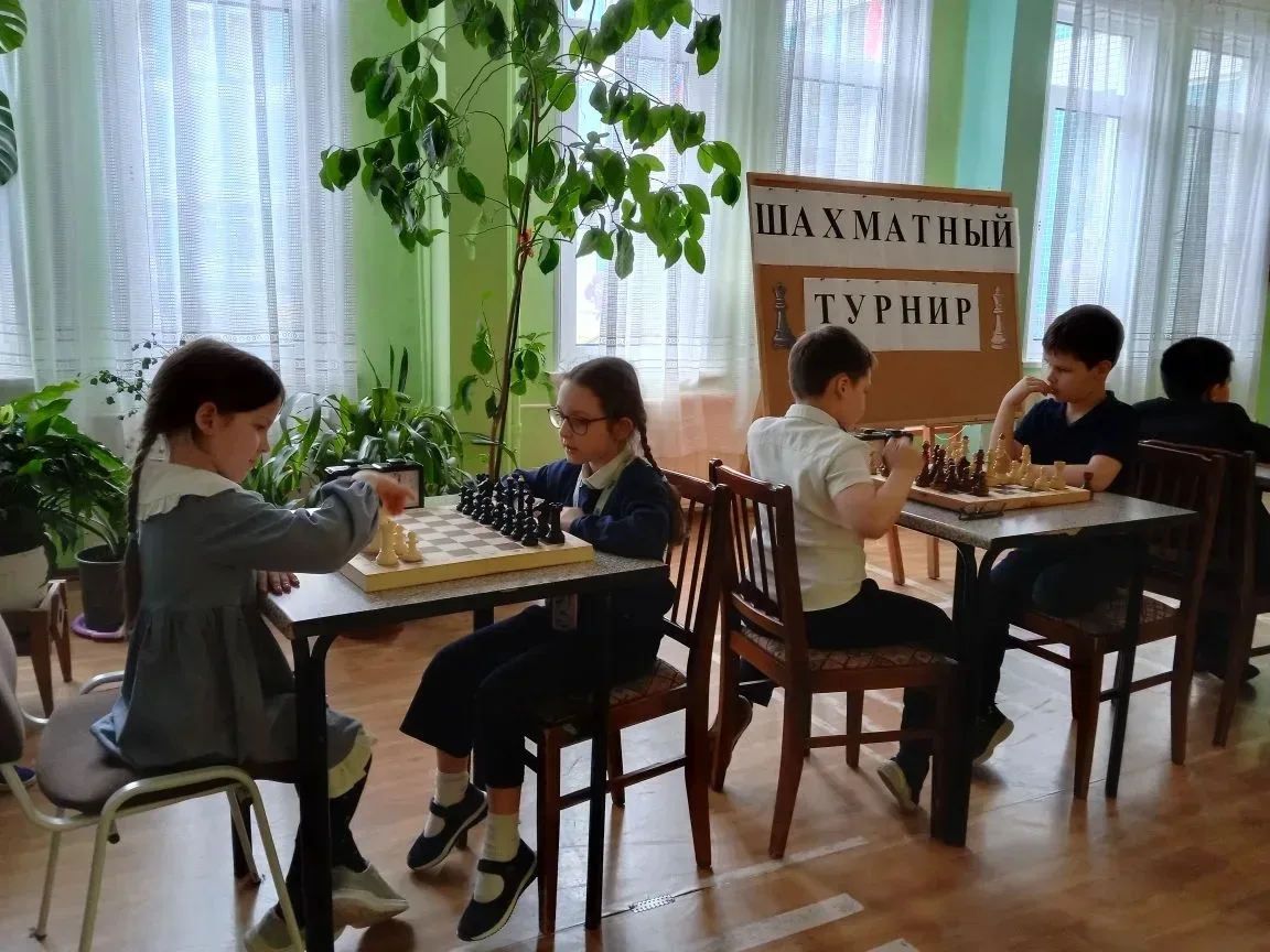♟️ Шахматный турнир в начальной школе ♟️  Соревнования проходили в двух возрастных категориях: 🗓️ 7 