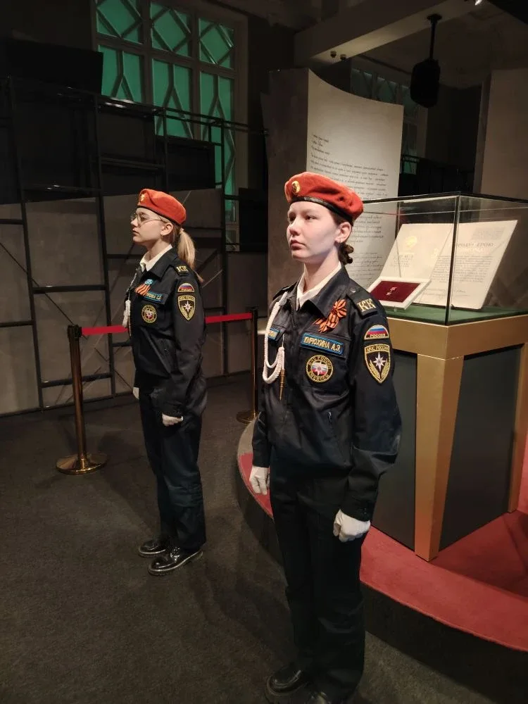 Сегодня, в день 81-й годовщины Великой Победы, мы с гордостью отмечаем событие, которое происходит л