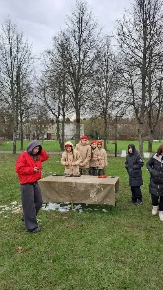 Сегодня отряд «Я-Патриот» принял участие в масштабном Военно-Патриотическом состязании «Юнармия Впер