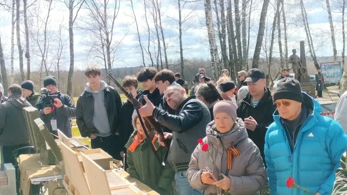 25 апреля на  мемориале воинской славы (высота «Длинная») состоялось торжественное открытие Вахты Па