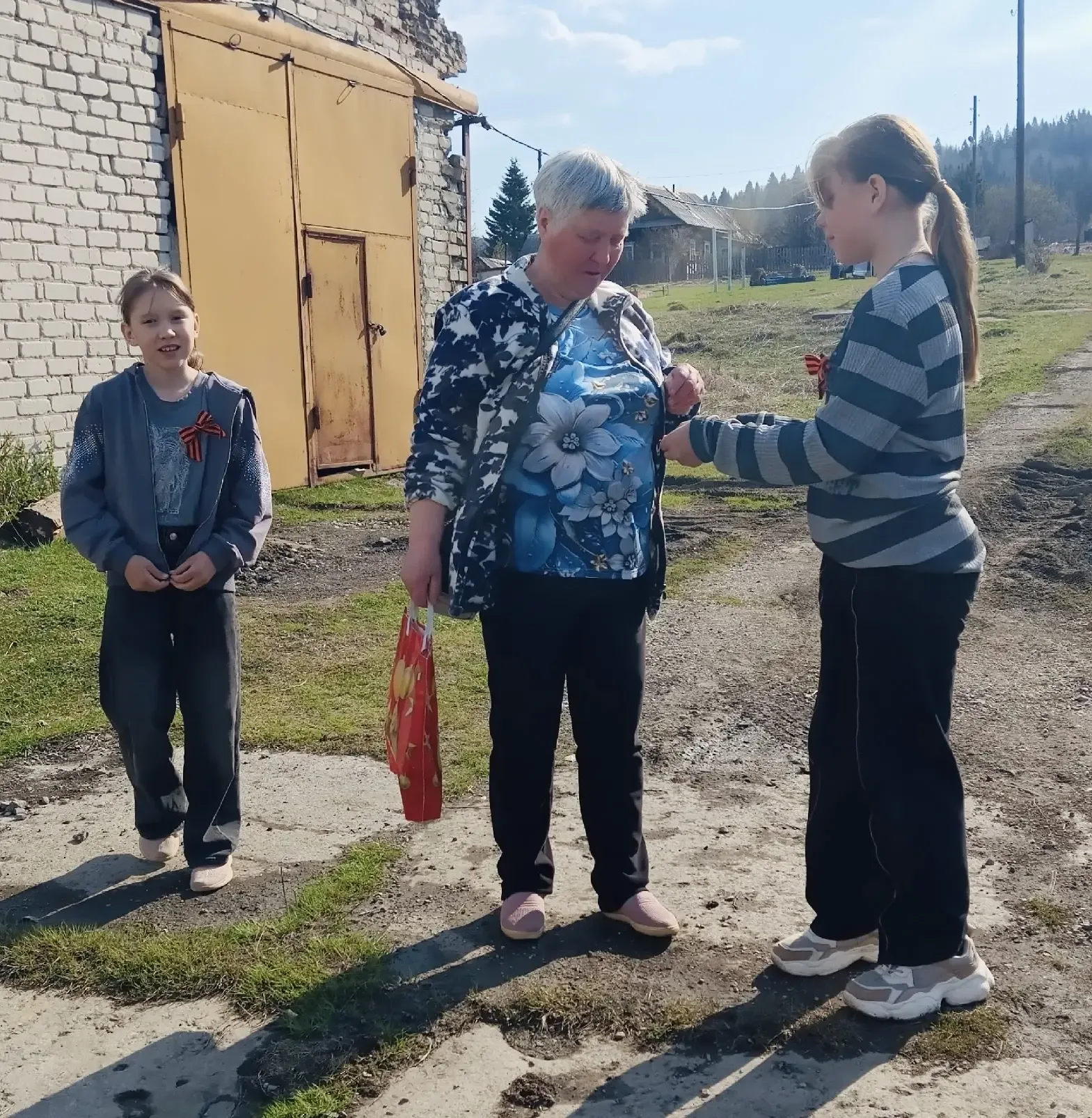 Великая Победа — в сердце каждого! 🪖  Ученики структурного подразделения «Утесовская ООШ» с гордость