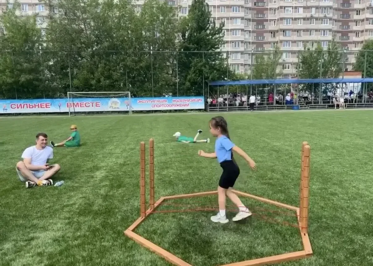 Воспитанники дошкольного отделения ( корпус 4) приняли участие в  соревнованиях по прыжкам через рез