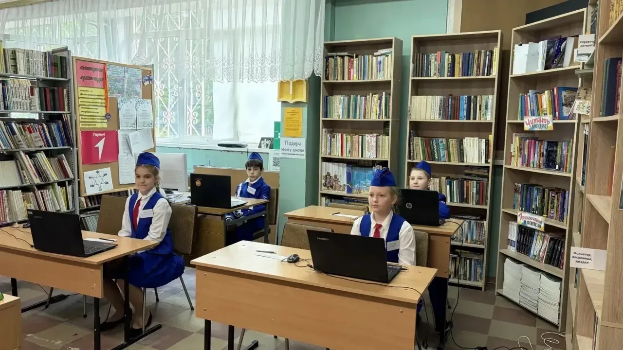 🎉 Наши юные герои дорог! 🎉  Сегодня команда ЮИД «Светофорик» из 22 школы приняла участие в грандиозн