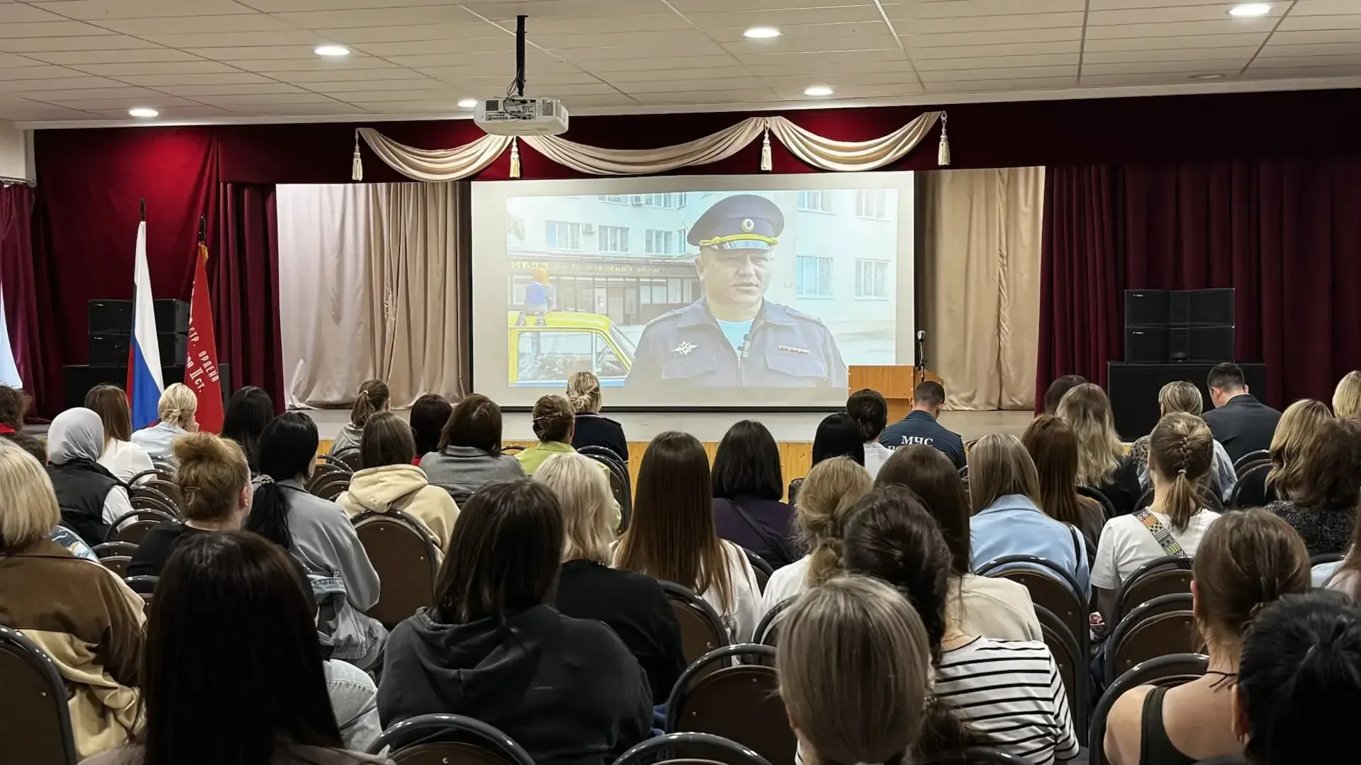 🚫В школе прошло общешкольное родительское собрание «Безопасное лето 2026»‼  📅 15 мая в нашей школе с
