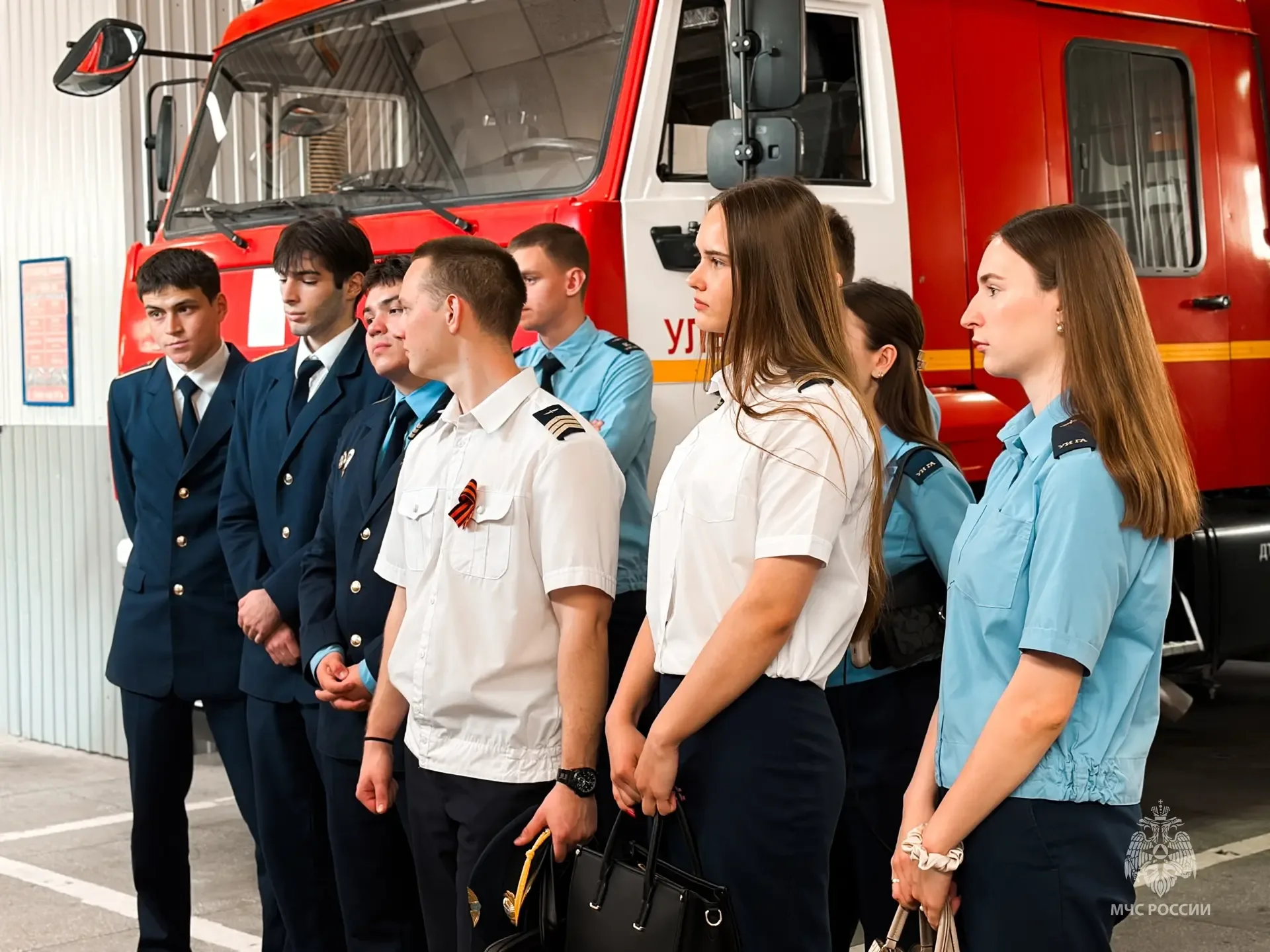 👩‍🚒Будущие пилоты в гостях у огнеборцев: экскурсия в пожарную часть   В пожарно-спасательной части №