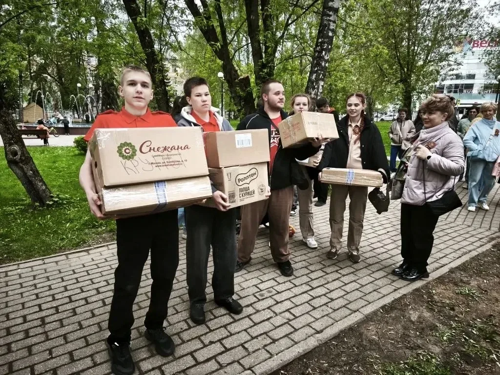 В рамках Всероссийской акции «Вместе к Победе» усилиями обучающихся МОУ гимназии №7 и их родителями 