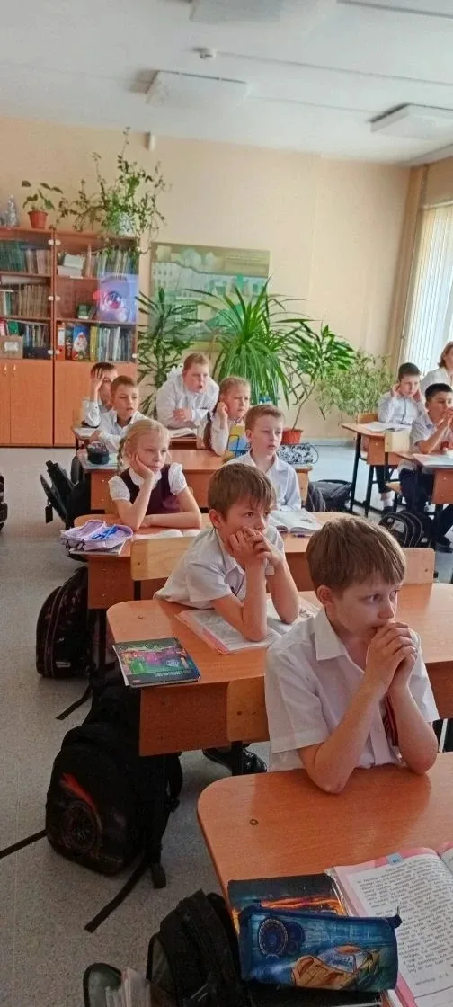 Проведение патриотической недели в честь 9 мая🌟  🕊С 1 по 8 мая в нашей школе СП состоялась патриотич