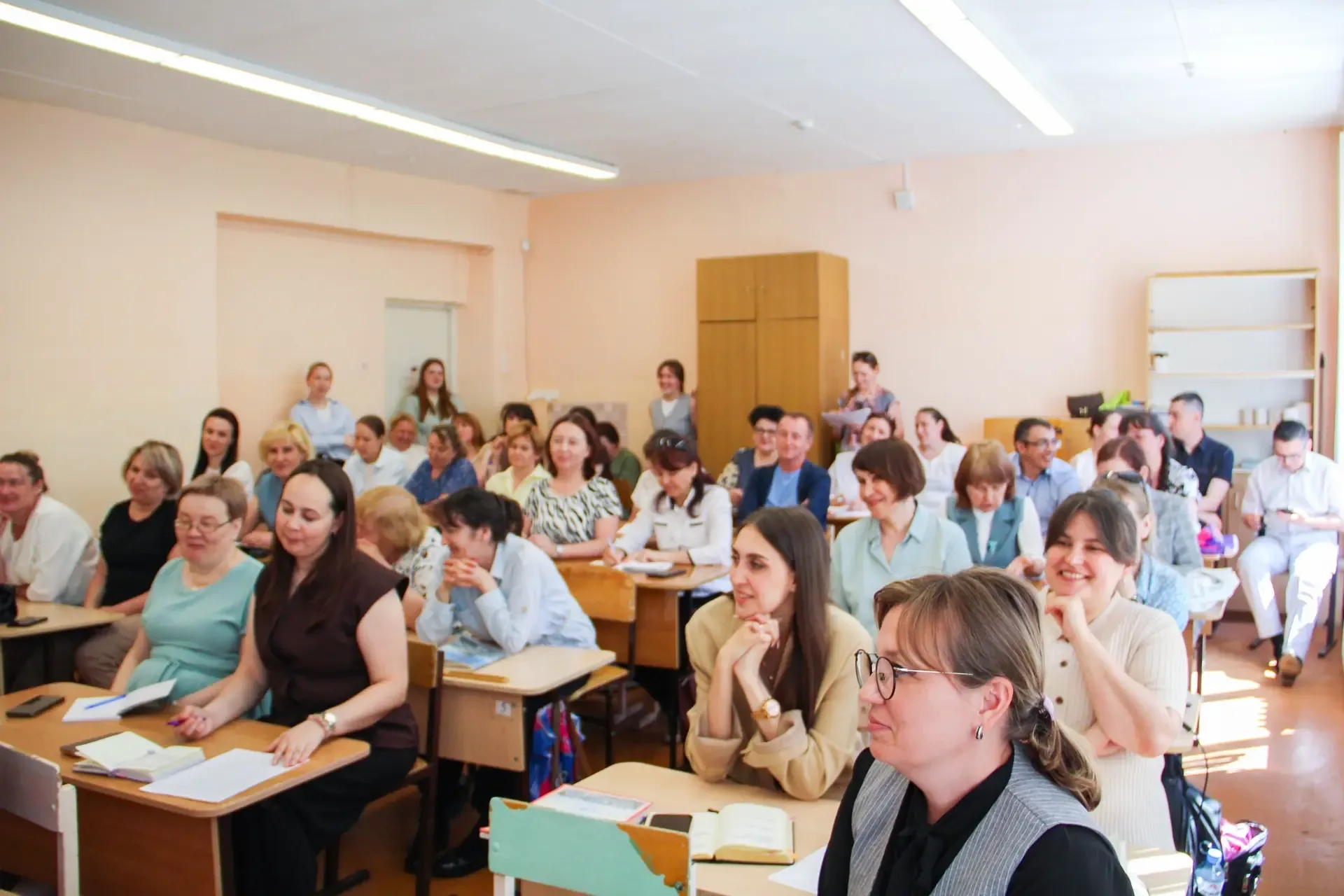 📝 Педсовет в СОШ №37 г. Чебоксары: подготовка к ГИА, планы на будущее и чествование педагогов. В шко