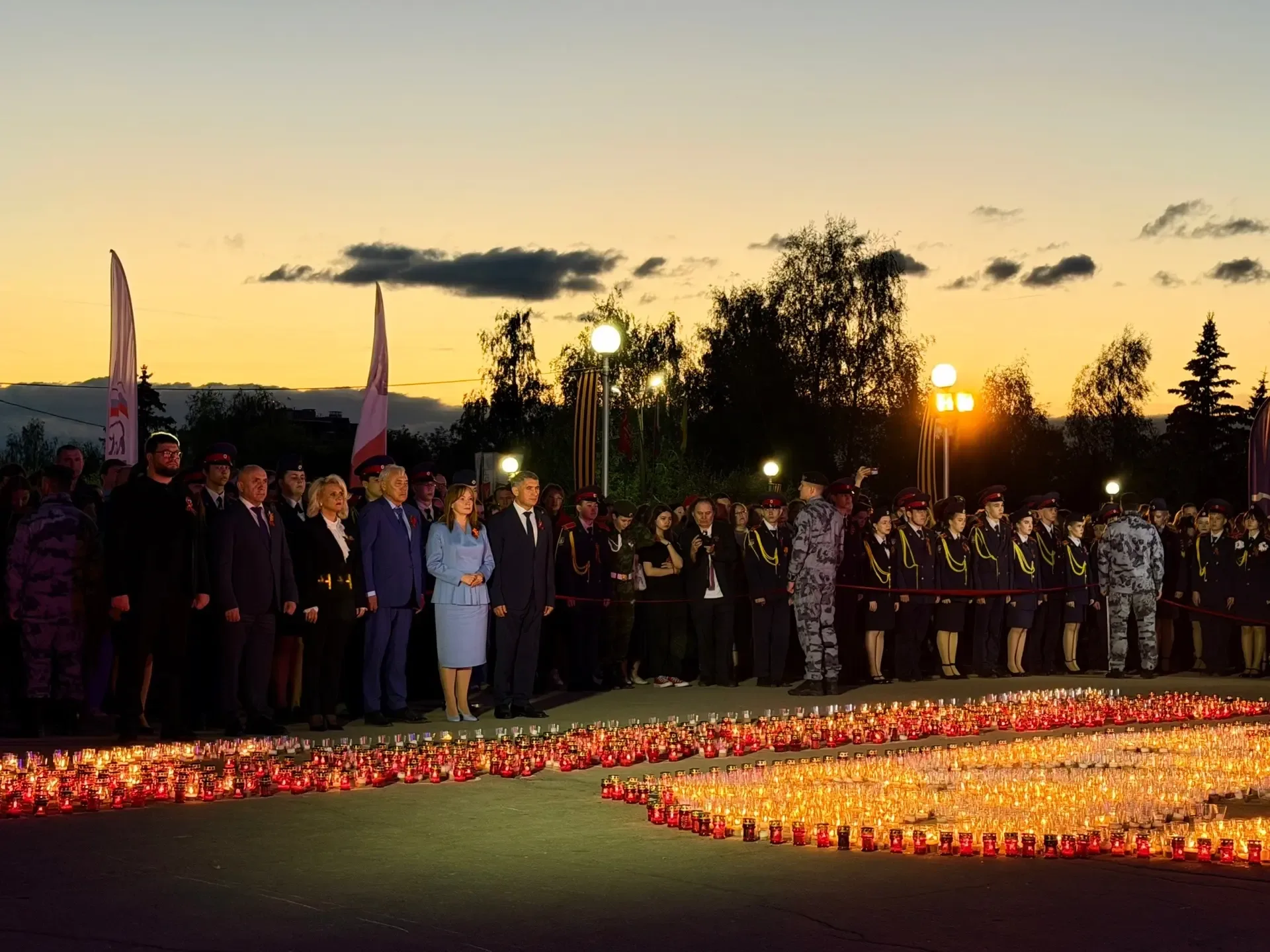 🕯️8 мая в г.Чебоксары прошла всероссийская акция «Свеча памяти». Обучающиеся нашей школы, педагоги, 