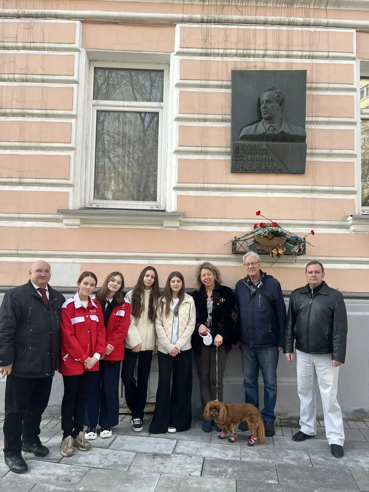 💞"Елена Эдуардовна Сульянова — советник директора по воспитанию, а еще, наш любимый педагог по актёр