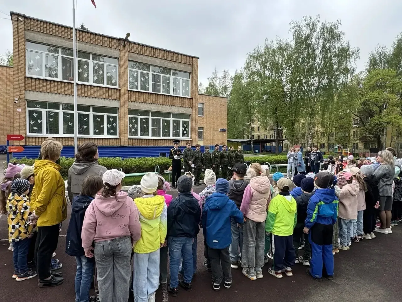 В детском саду «Золотая рыбка» прошла спортивная военно-патриотическая зарница, посвященная Дню Побе