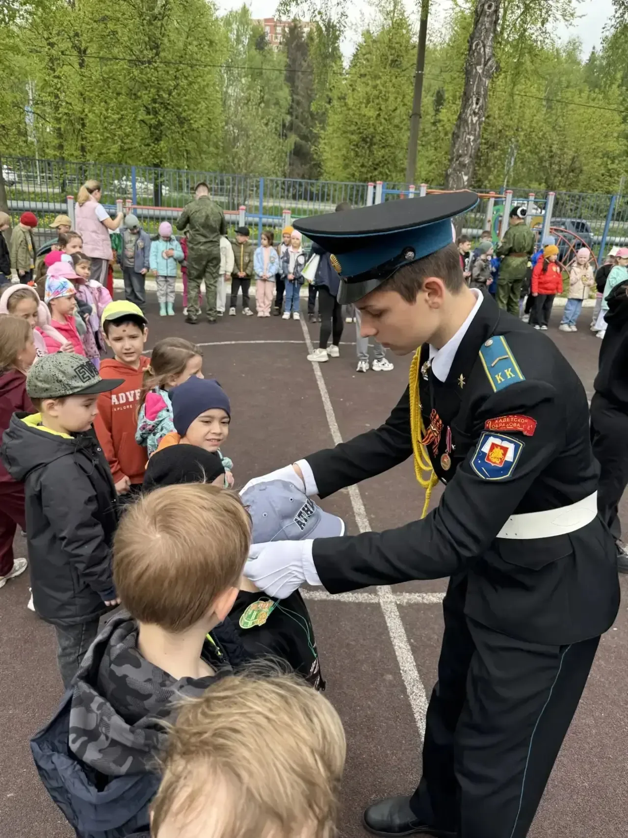 В детском саду «Золотая рыбка» прошла спортивная военно-патриотическая зарница, посвященная Дню Побе