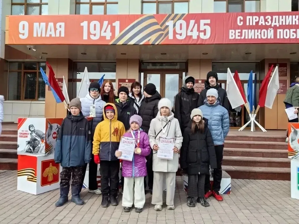 Легкоатлетический забег  Несмотря на снег, ветер и холод, ребята нашей школы проявили стойкость, хар