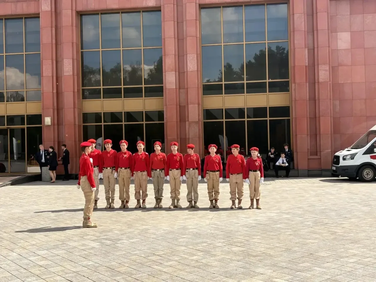 16.05.2026 юнармейцы отряда «Пламя» приняли участие в VII открытом смотре строя и песни военно-патри