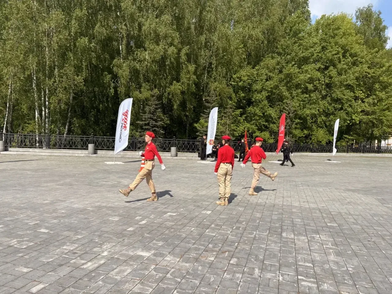 16.05.2026 юнармейцы отряда «Пламя» приняли участие в VII открытом смотре строя и песни военно-патри