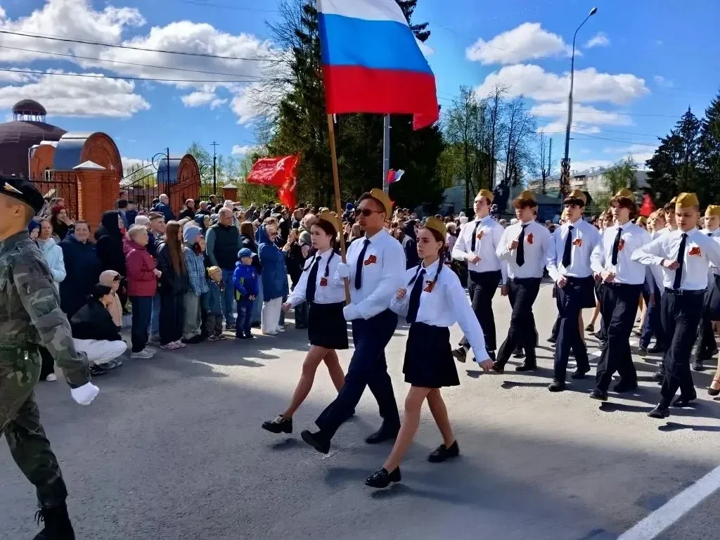 Праздничное единство в День Победы!   Сегодня наш поселок Медведево стал свидетелем незабываемого пр