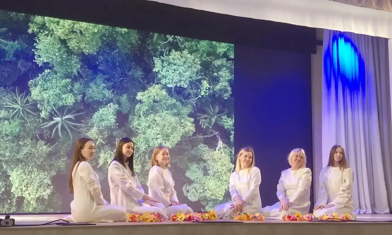 Белорусская культура на районном фестивале «Дружба Народов»: учителя Медведевской гимназии показали 