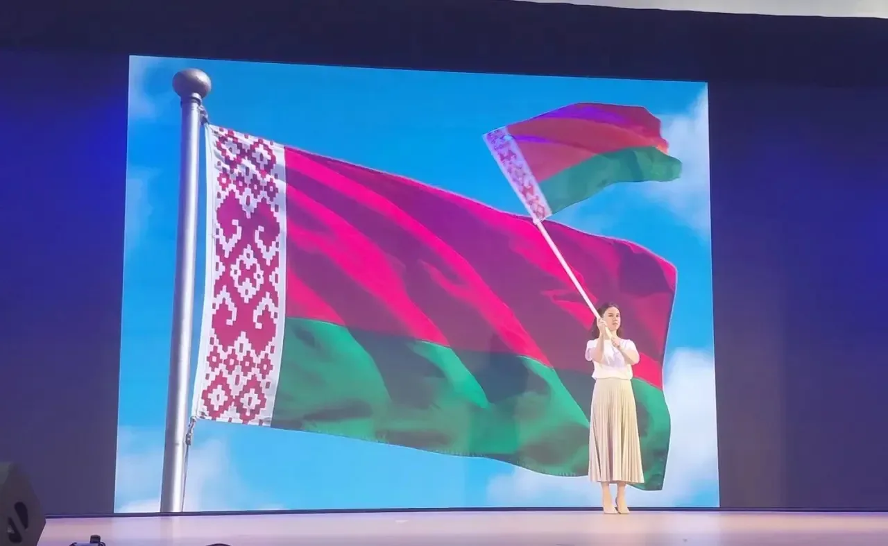 Белорусская культура на районном фестивале «Дружба Народов»: учителя Медведевской гимназии показали 