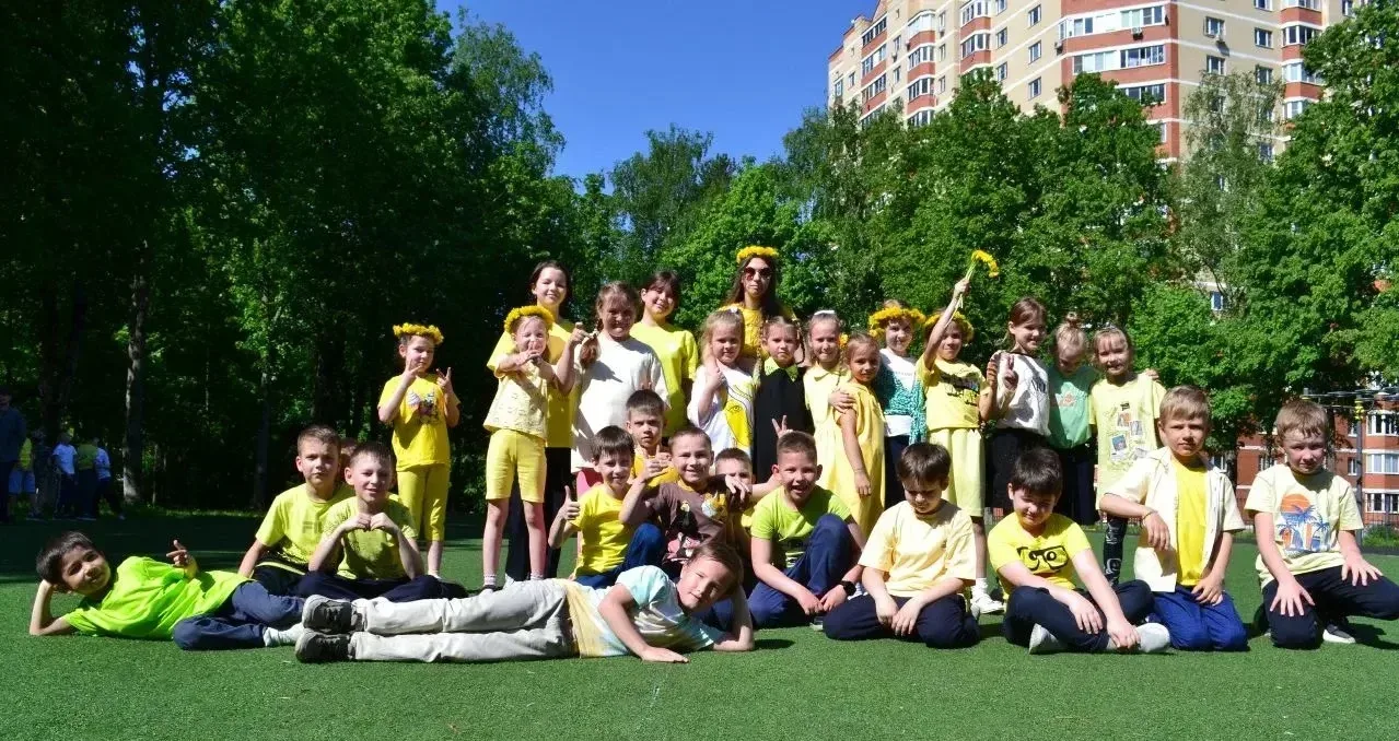 ☀️ Второй день цветной недели подошел к завершению! 🌈  Сегодня мы заряжались энергией солнца: в ход 