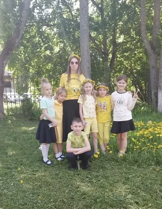 ☀️ Второй день цветной недели подошел к завершению! 🌈  Сегодня мы заряжались энергией солнца: в ход 