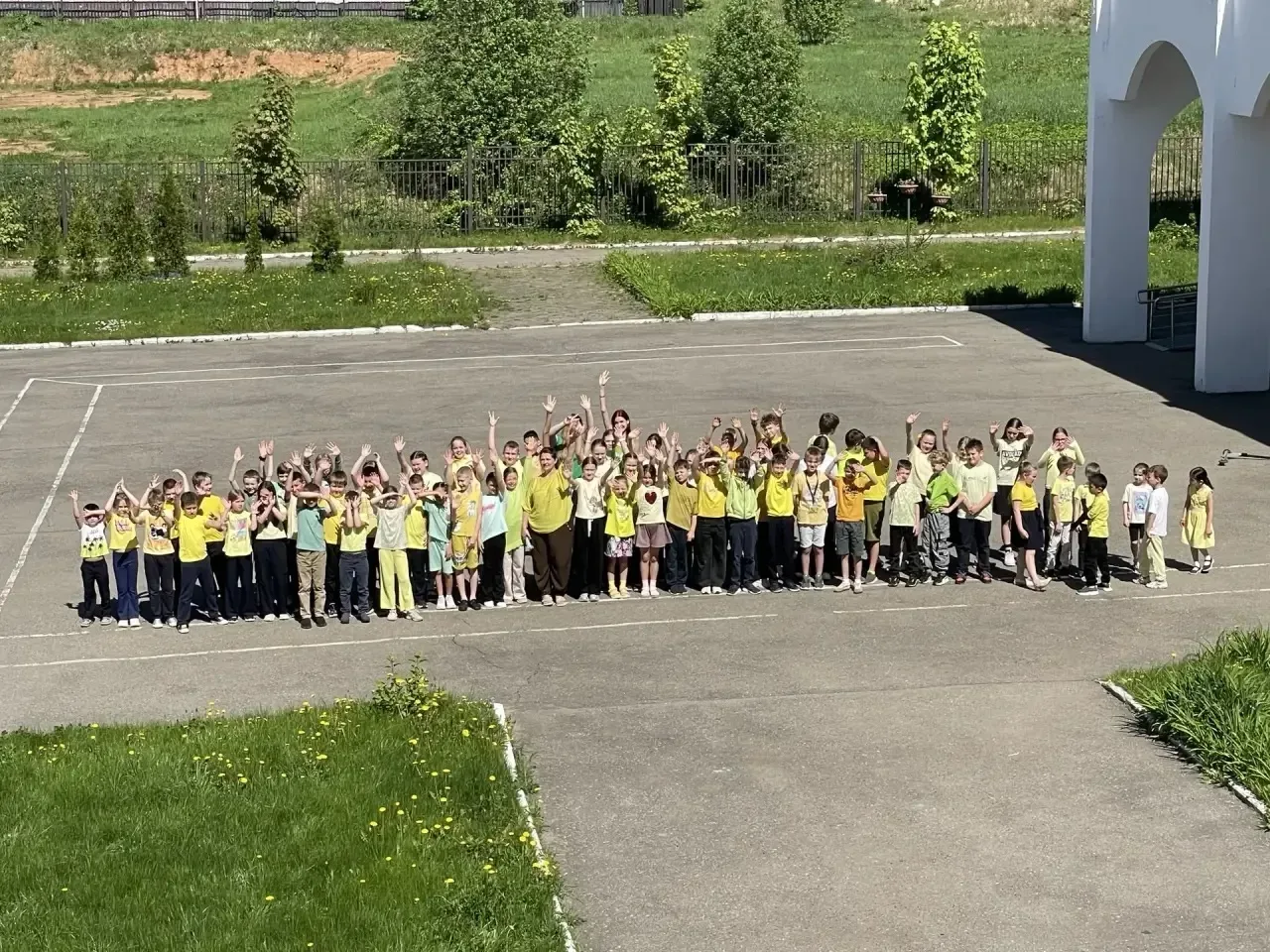 ☀️ Второй день цветной недели подошел к завершению! 🌈  Сегодня мы заряжались энергией солнца: в ход 