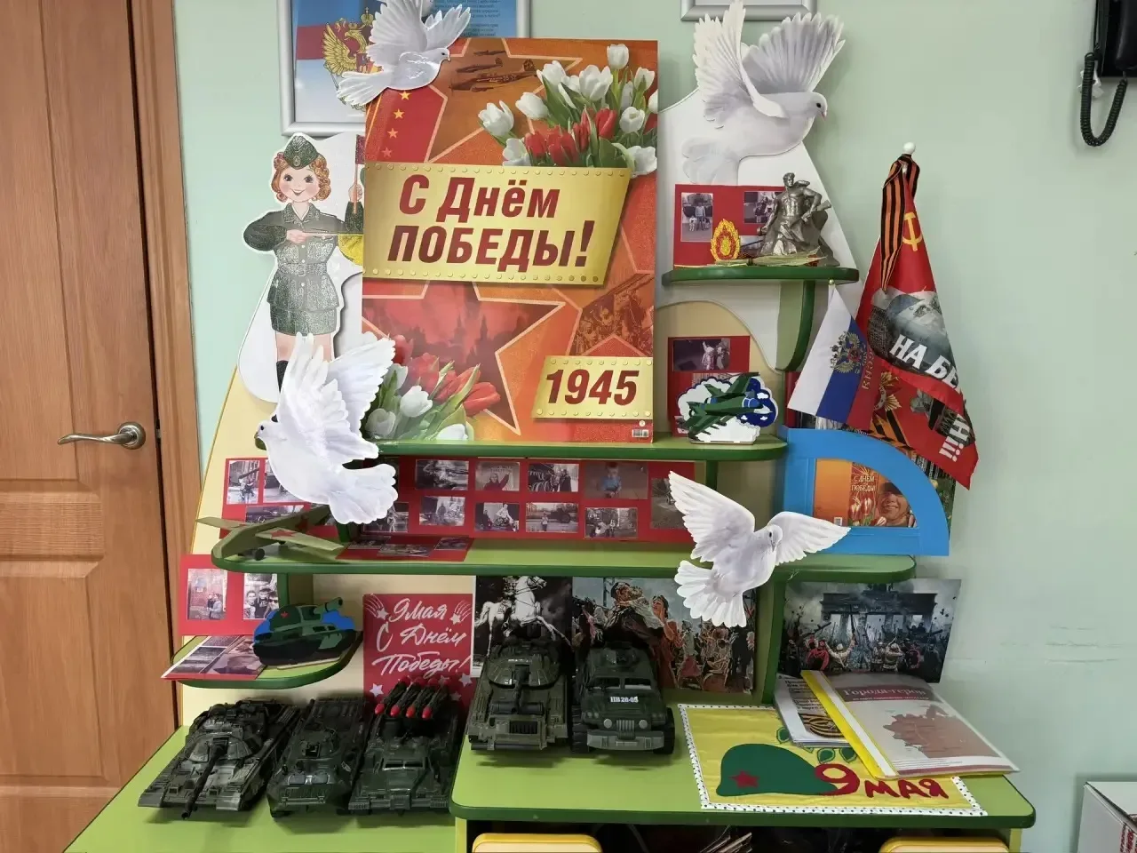 Наши дошкольные отделения готовятся к празднованию великого праздника - Дня Победы.  Все педагоги пр