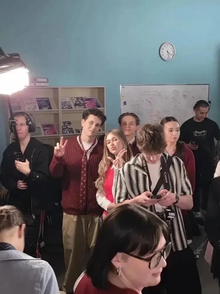 🎬 Насыщенные выходные в школе «Свиблово»: съёмки, новый опыт и закулисье  В нашей школе прошли по-на