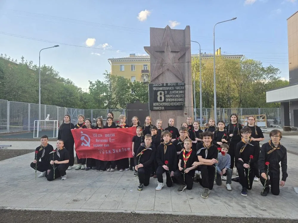 Презентация книги  13 мая в Москве, на Пресне, в библиотеке N 10, состоялась презентация книги Игоря