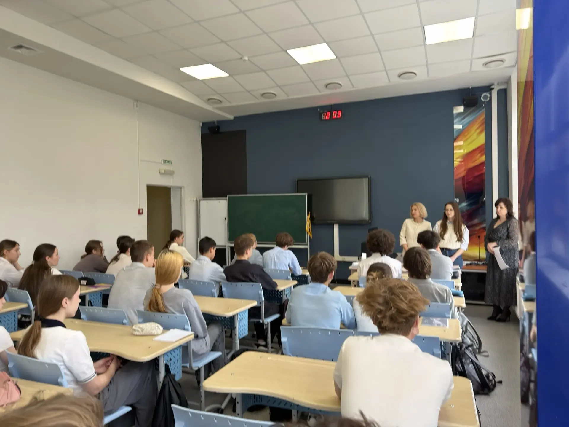 ✨ Как выбрать дело жизни? Встреча, которая зажигает сердца!  🏥👩‍⚕️ Сегодня сотрудники ГБУЗ «Гурьевск