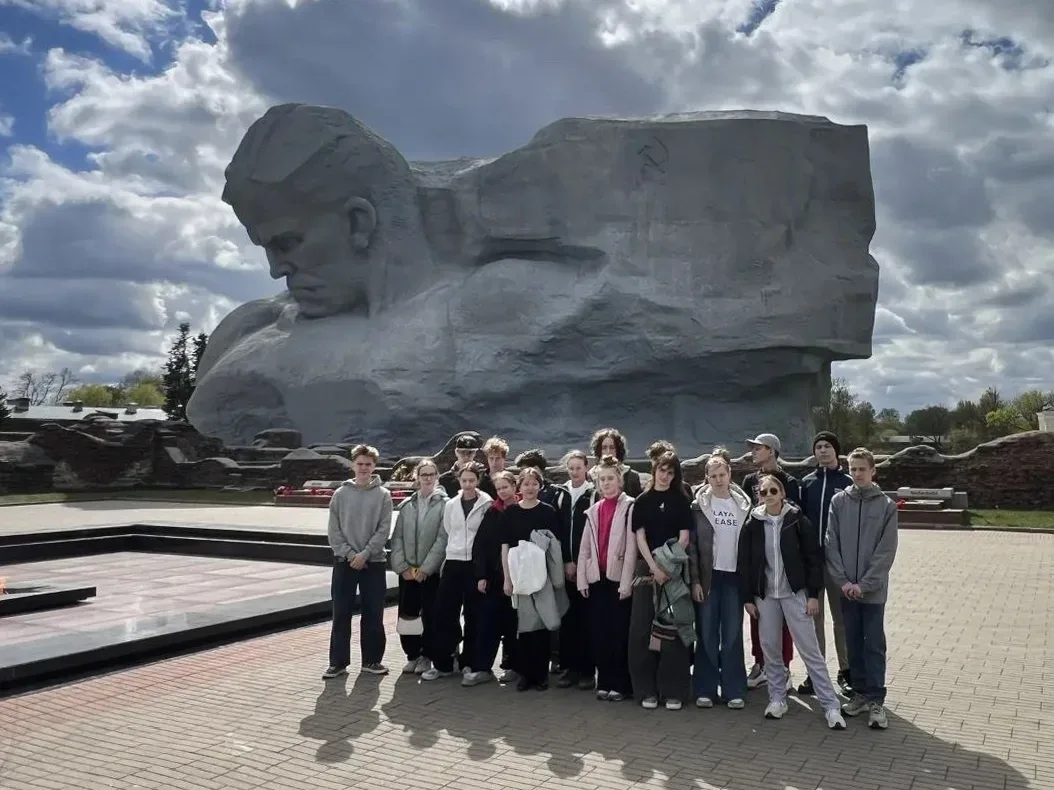 ✨ На майских праздниках ученики 8 «Е» класса отправились в Республику Беларусь. Это путешествие оказ