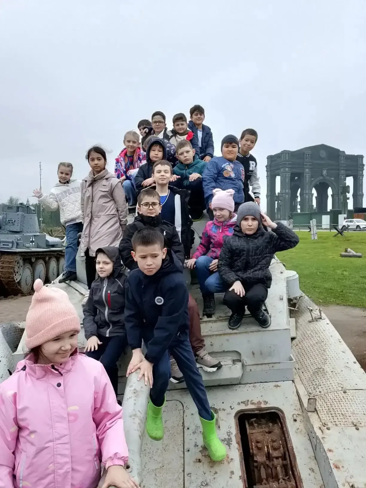 🇷🇺Парк Патриот — это уникальный военно-патриотический комплекс!  2 "К" и 2 "З" познакомились сегодня