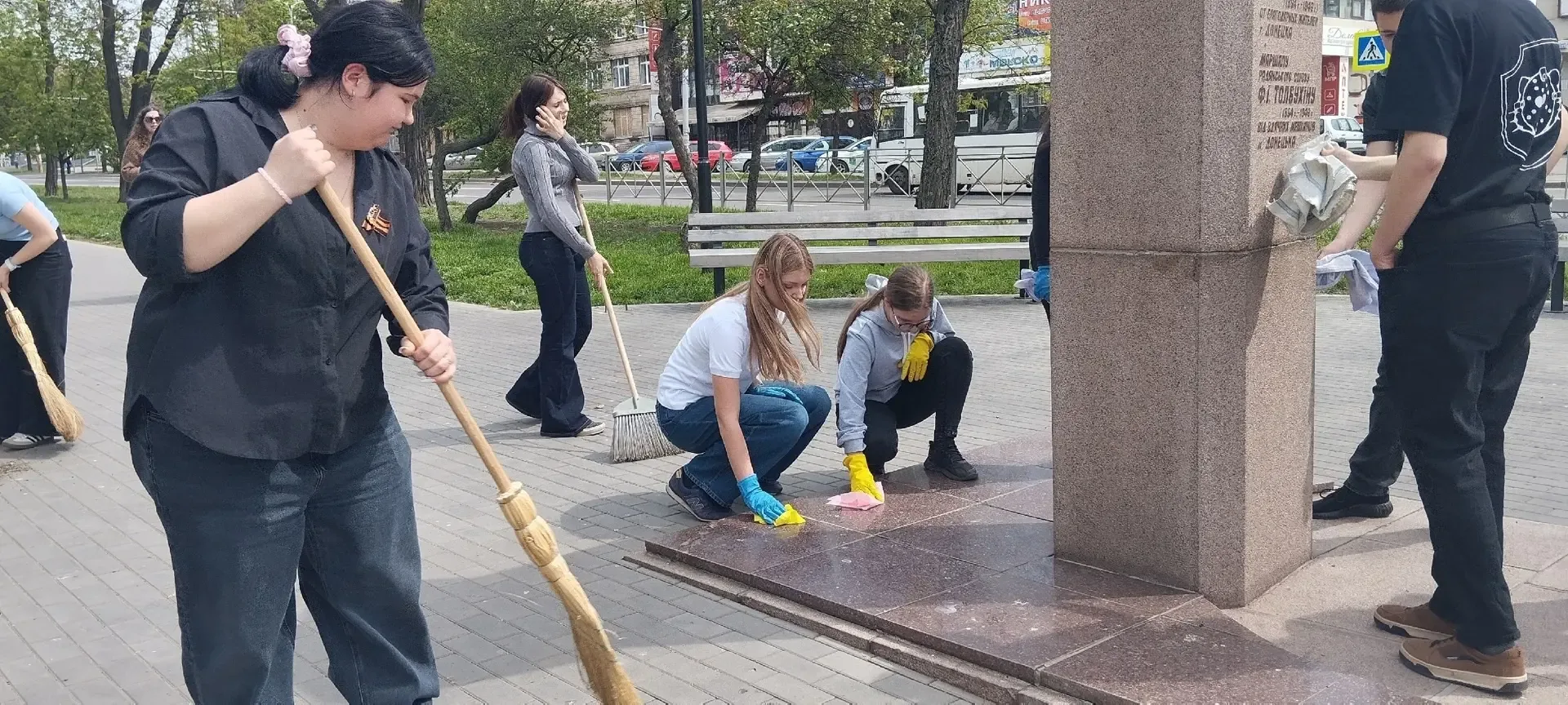 06.05.26 ☝🎇️В преддверии празднования  Великой Победы волонтерский отряд  ♥️"Горячие сердца"  провел