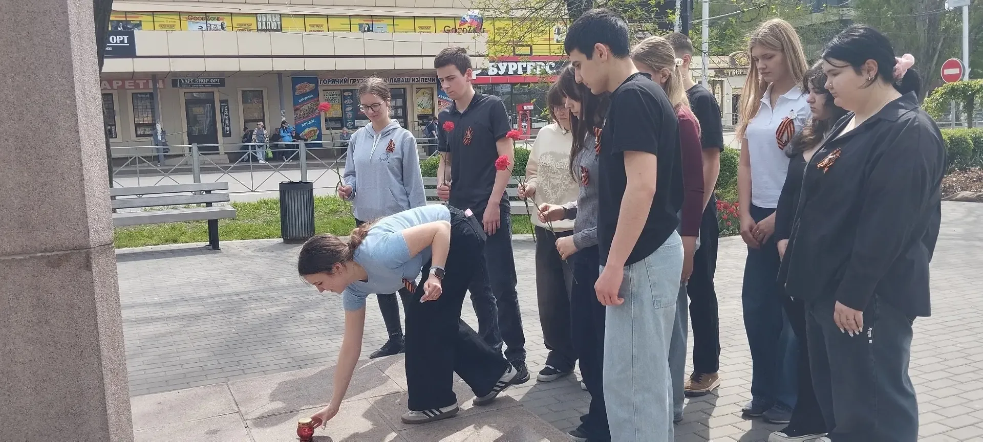 06.05.26 ☝🎇️В преддверии празднования  Великой Победы волонтерский отряд  ♥️"Горячие сердца"  провел