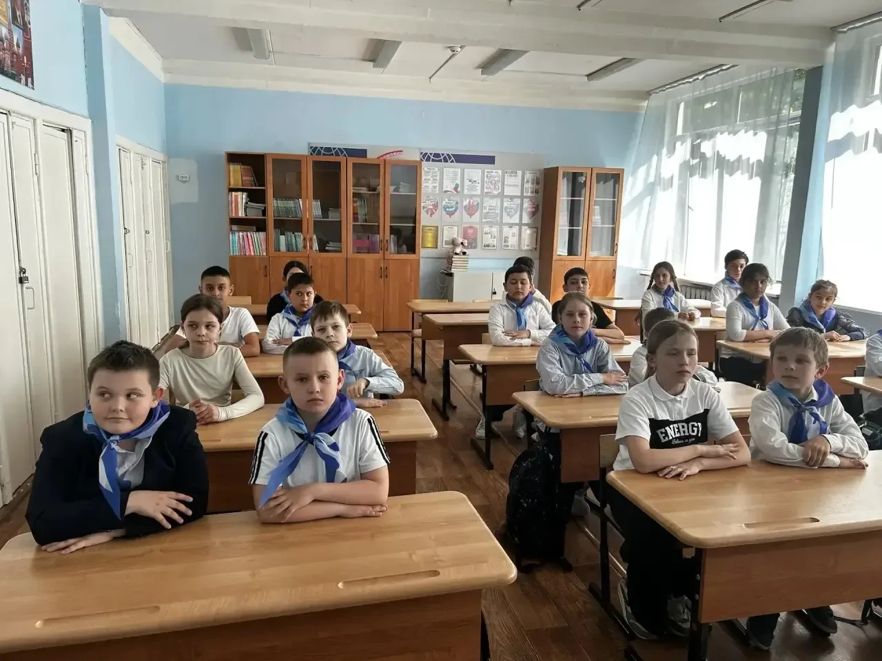🎉 В преддверии Дня детских общественных организаций России в нашей школе прошла яркая игра-викторина