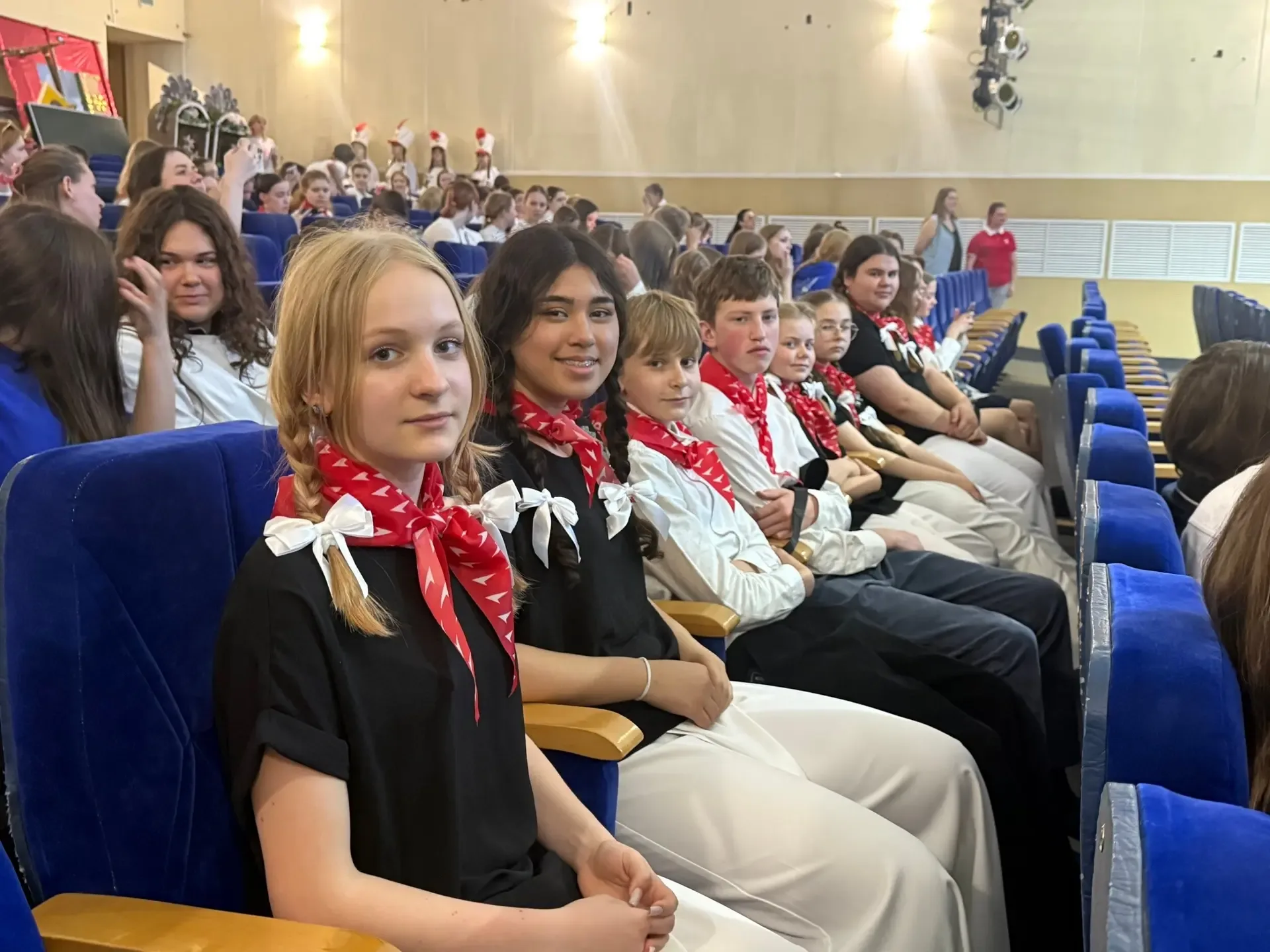 Сегодня, 19 мая, во Дворце молодёжи «Дружба» состоялось яркое и значимое мероприятие «В единстве нар