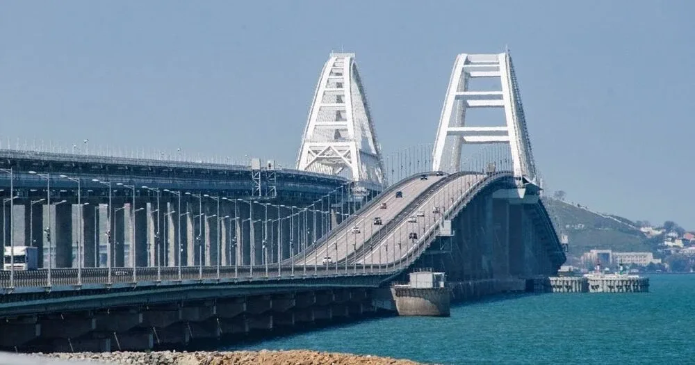 🌉 Крымский мост: урок гордости и инженерного искусства  ✅15 мая 2018 года — день, когда Россия откры