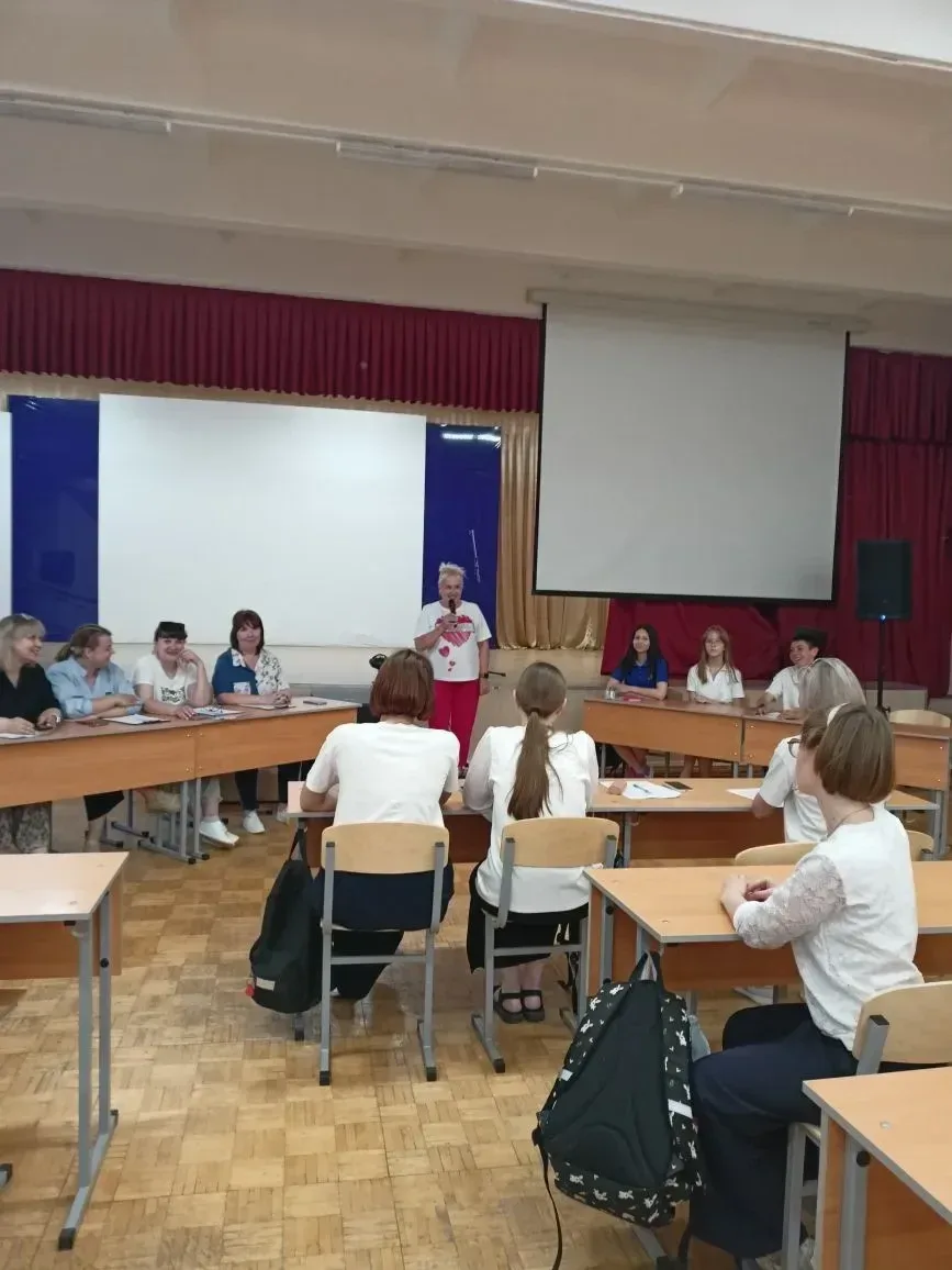 Вчера состоялся суперфинал школьного тура дебатов по теме «Использование VPN гарантирует получение о
