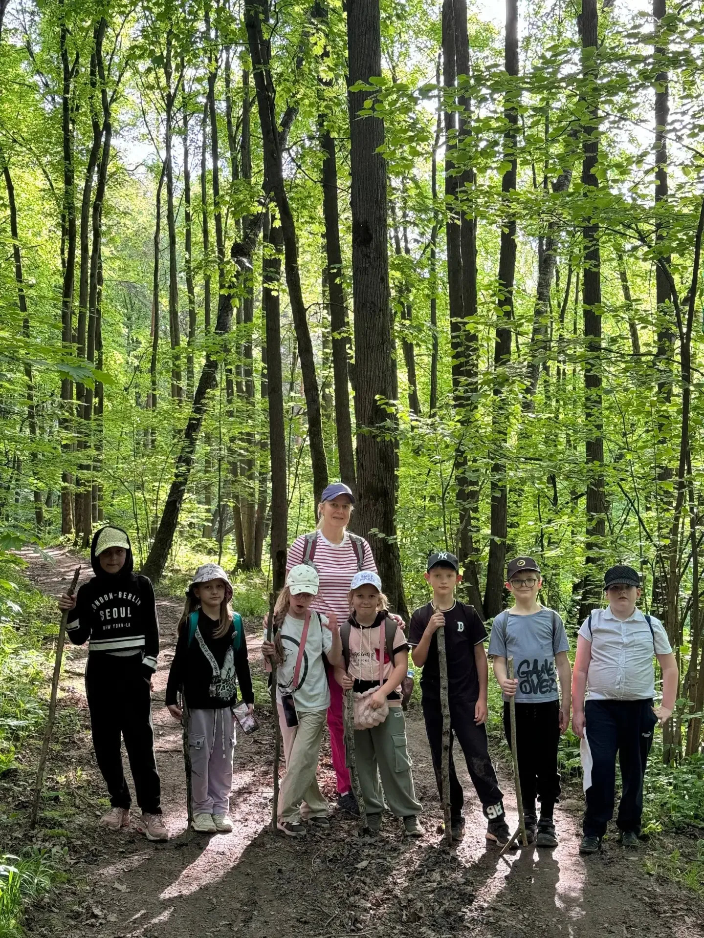 нᴀʙᴄᴛᴩᴇчу ᴨᴩиᴋᴧючᴇнияʍ 🏕  ⛺ Пока кто-то проводит выходные дома, ребята из школьного кружка «Туризм и
