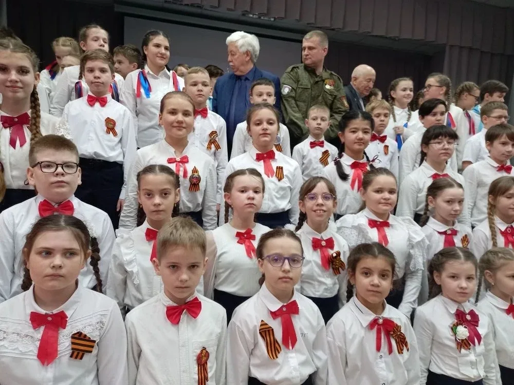 💪Обучающиеся творческого объединения "Новые голоса", под руководством педагога дополнительного образ