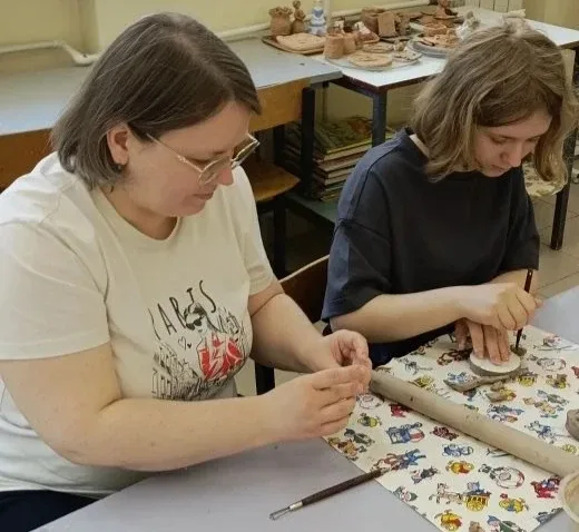 🤩В творческом объединении «Керамика», под руководством педагога Назаровой Ирины Анатольевны прошло о