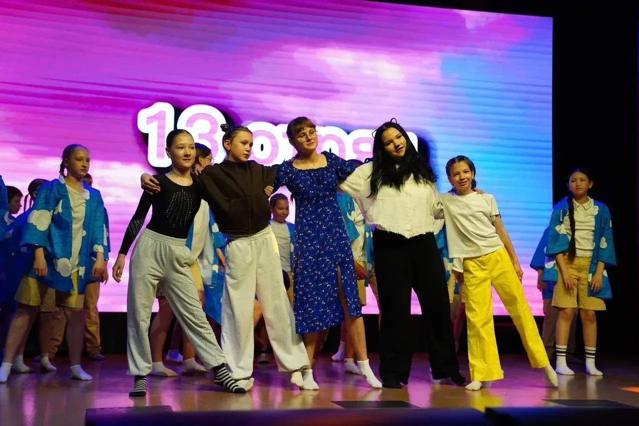 🌟 Наши звёзды не просто зажигаются – они горят в «Артеке»! 🌟  Знакомьтесь: Алиса Ш., ученица 6 Г кла