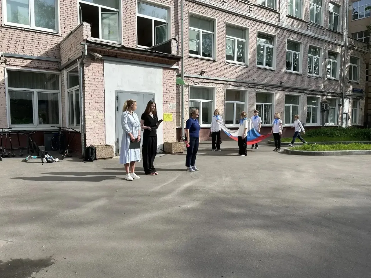 Доброе утро, друзья!  ☑️Уже совсем скоро закончится учебный год. Последние майские дни наполнены осо