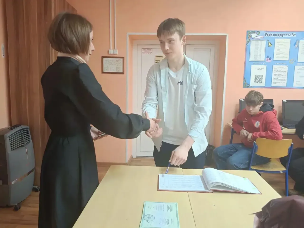 🎓 46 новых профессионалов!  12 мая в ГАПОУ МО ПК «Энергия» (г. Ногинск) состоялось важное событие — 
