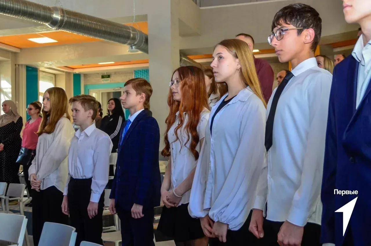 🇷🇺 Наши ученики приняли участие в акции «Я - гражданин России»  💯Этот день стал по-настоящему важным