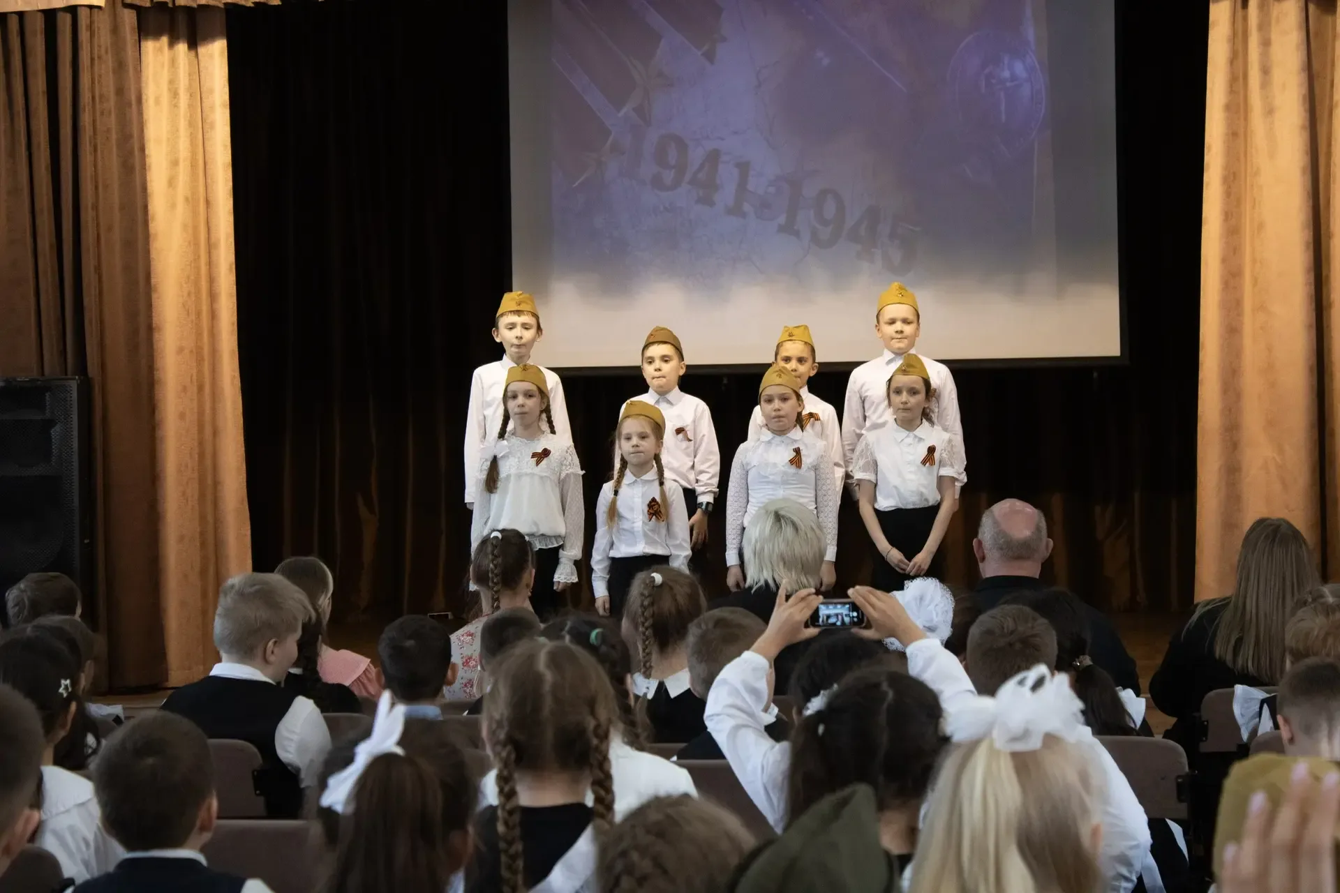🎖️ Великая Победа – в наших сердцах!  ✨В преддверии великого праздника Дня Победы в нашей школе прош