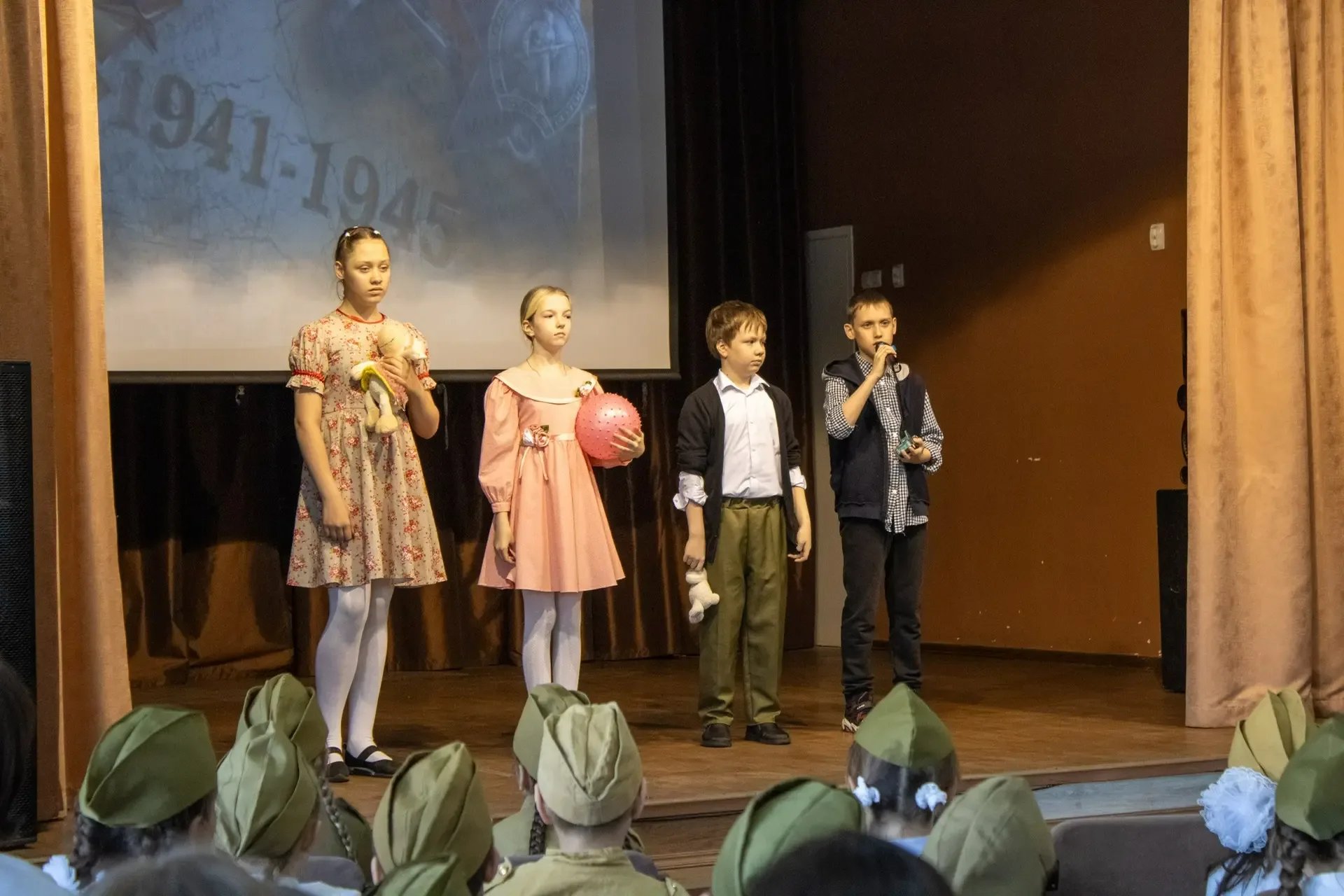 🎖️ Великая Победа – в наших сердцах!  ✨В преддверии великого праздника Дня Победы в нашей школе прош