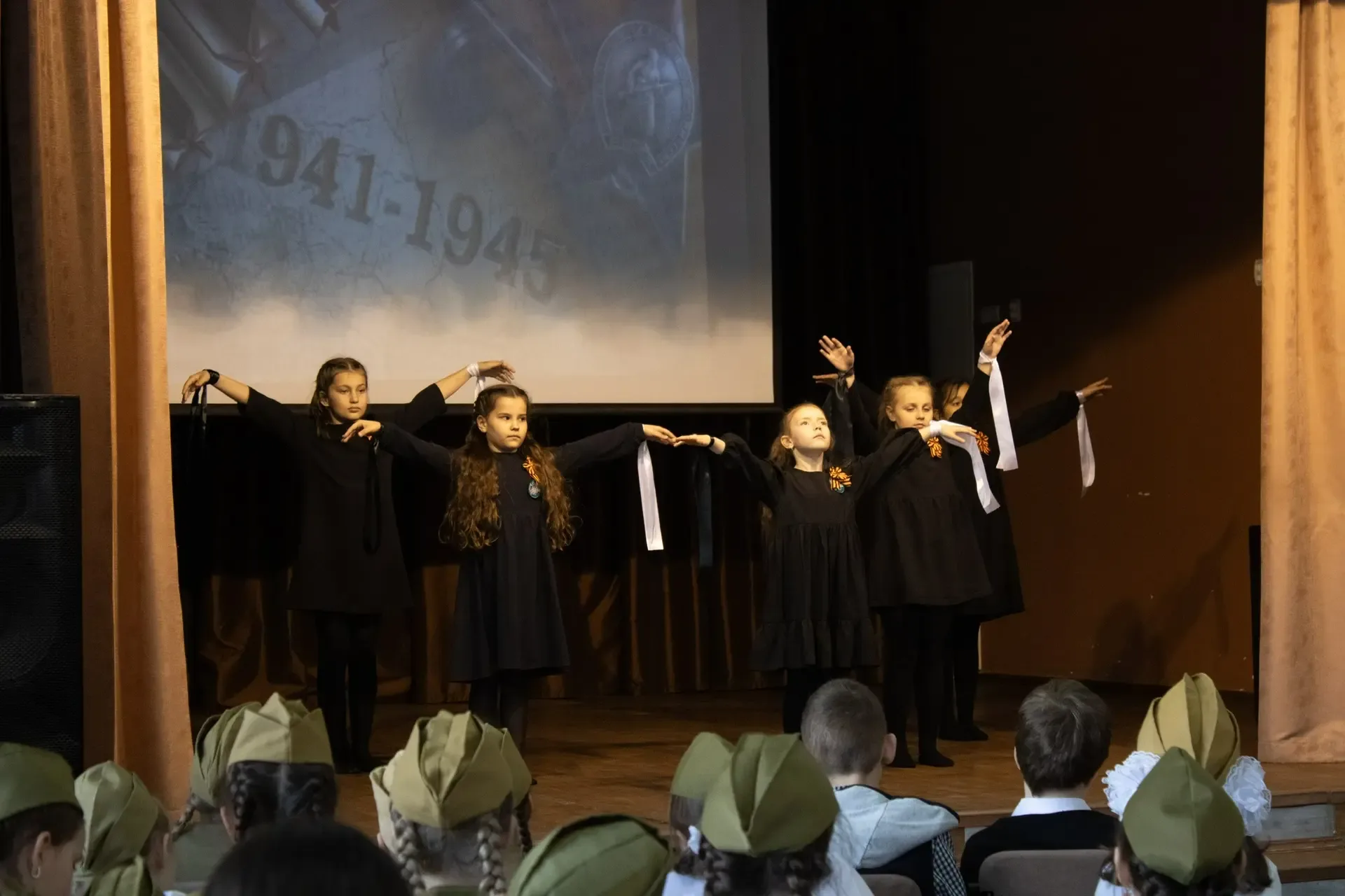 🎖️ Великая Победа – в наших сердцах!  ✨В преддверии великого праздника Дня Победы в нашей школе прош